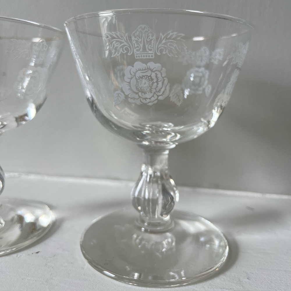 Vintage/Antique Glass and Crystal 5 lb Mystery Box —
Re-sellers/DIY welcome! - Picture 8 of 13